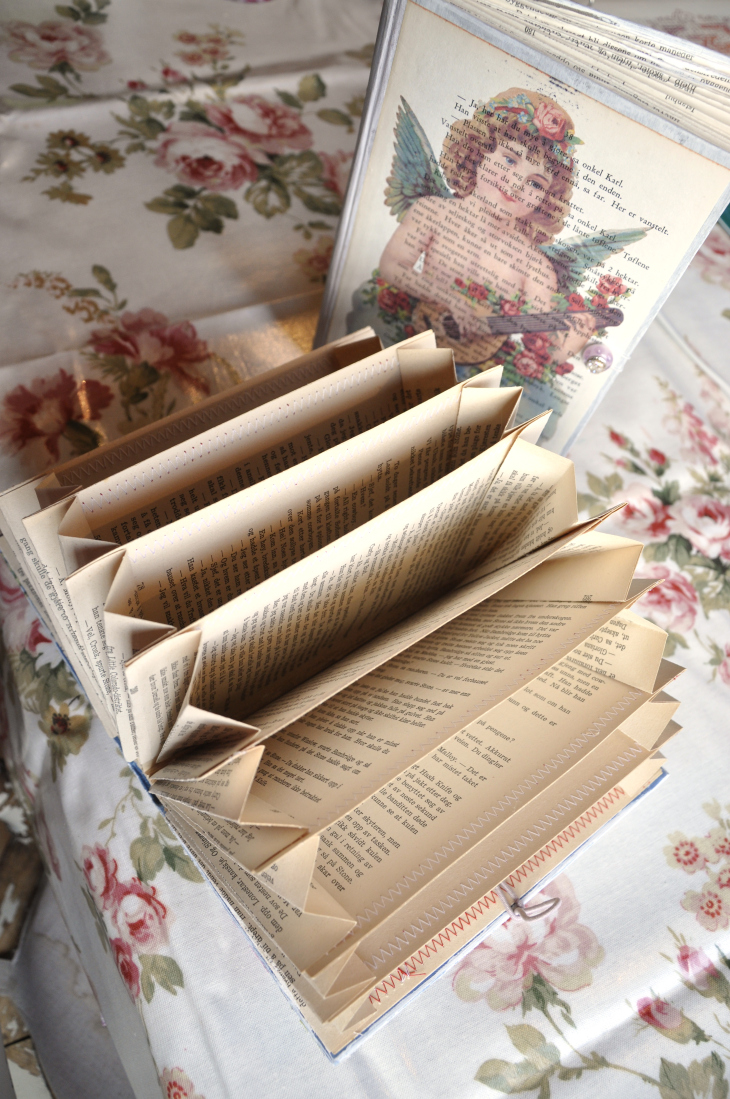 Collection 9 Vintage Antique Books DIY Crafts Decoupauge Christmas